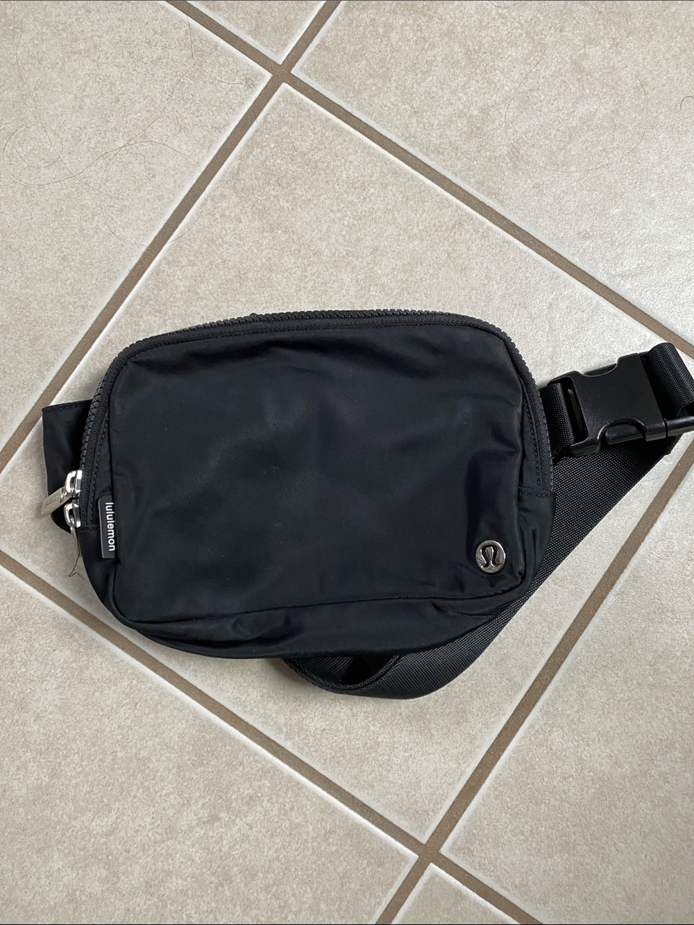 lululemon athletica Black L Belt Bag with Adjustable Strap